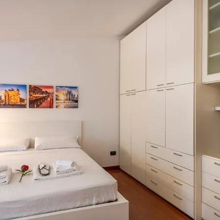Apartamento Ferrucci, 6 - Monolocale Al Settimo Cielo Milán Exterior foto
