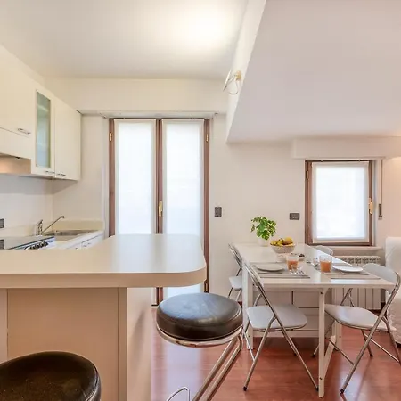 Apartamento Ferrucci, 6 - Monolocale Al Settimo Cielo Milán Exterior foto